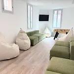 Backpackers Hostel *