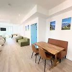 Backpackers * Lourdes