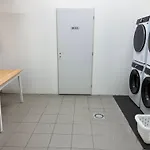 Backpackers Hostel *