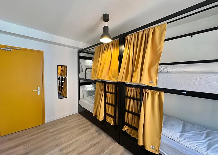 Backpackers بيت شباب *