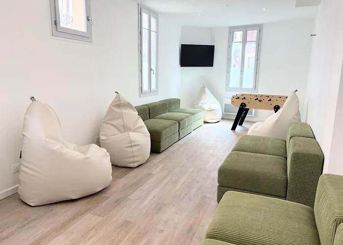 Backpackers Hostel *